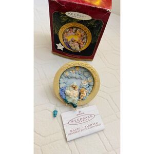 1997 Hallmark Keepsake Madonna and Child Magic Lighted Ornament